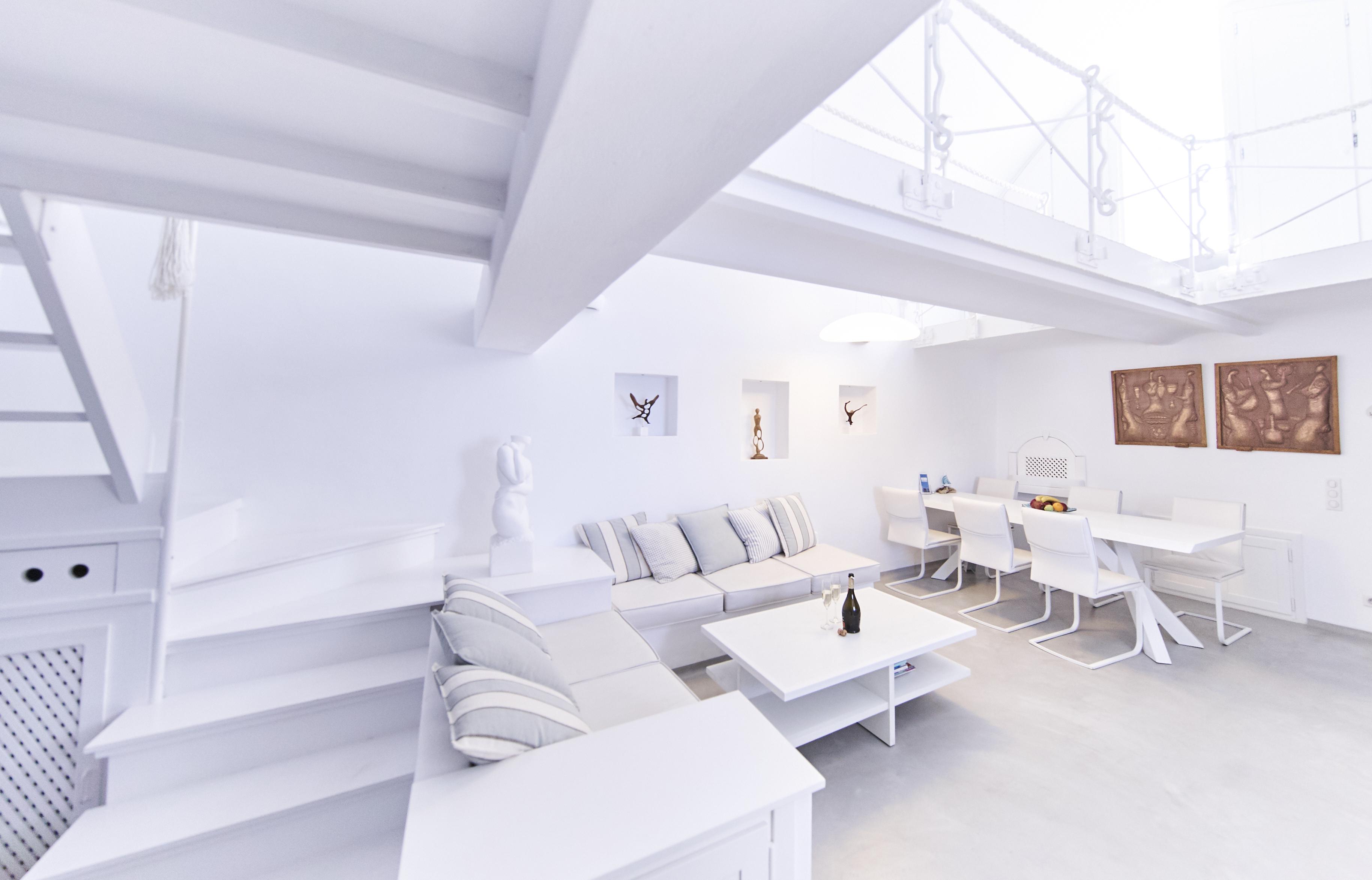 Trieris Villa & Suites Fira  Ngoại thất bức ảnh
