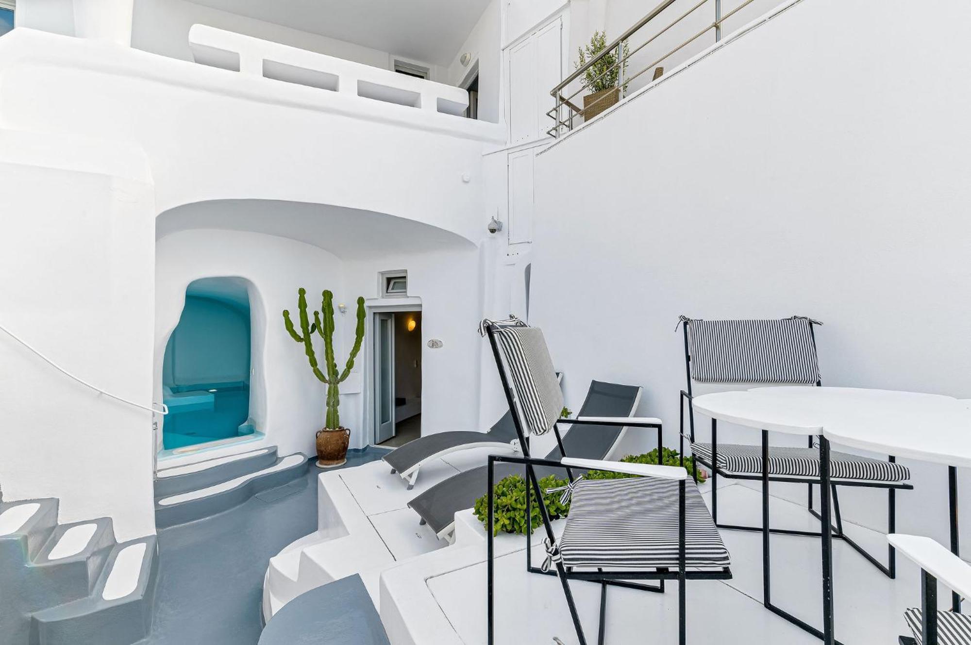 Trieris Villa & Suites Fira  Ngoại thất bức ảnh